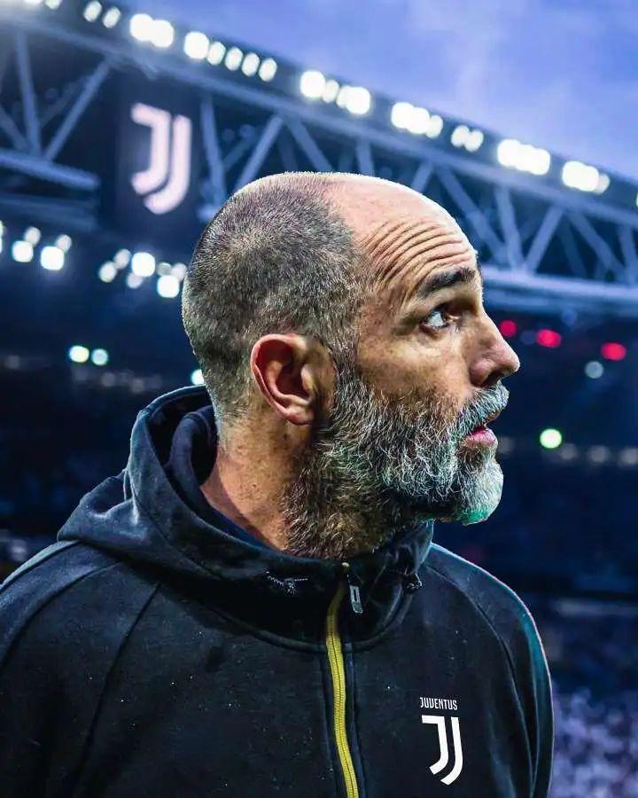 AYX游戏官网Uzi遭遇十二持续失利，尤文图斯教练压力巨大！的简单介绍