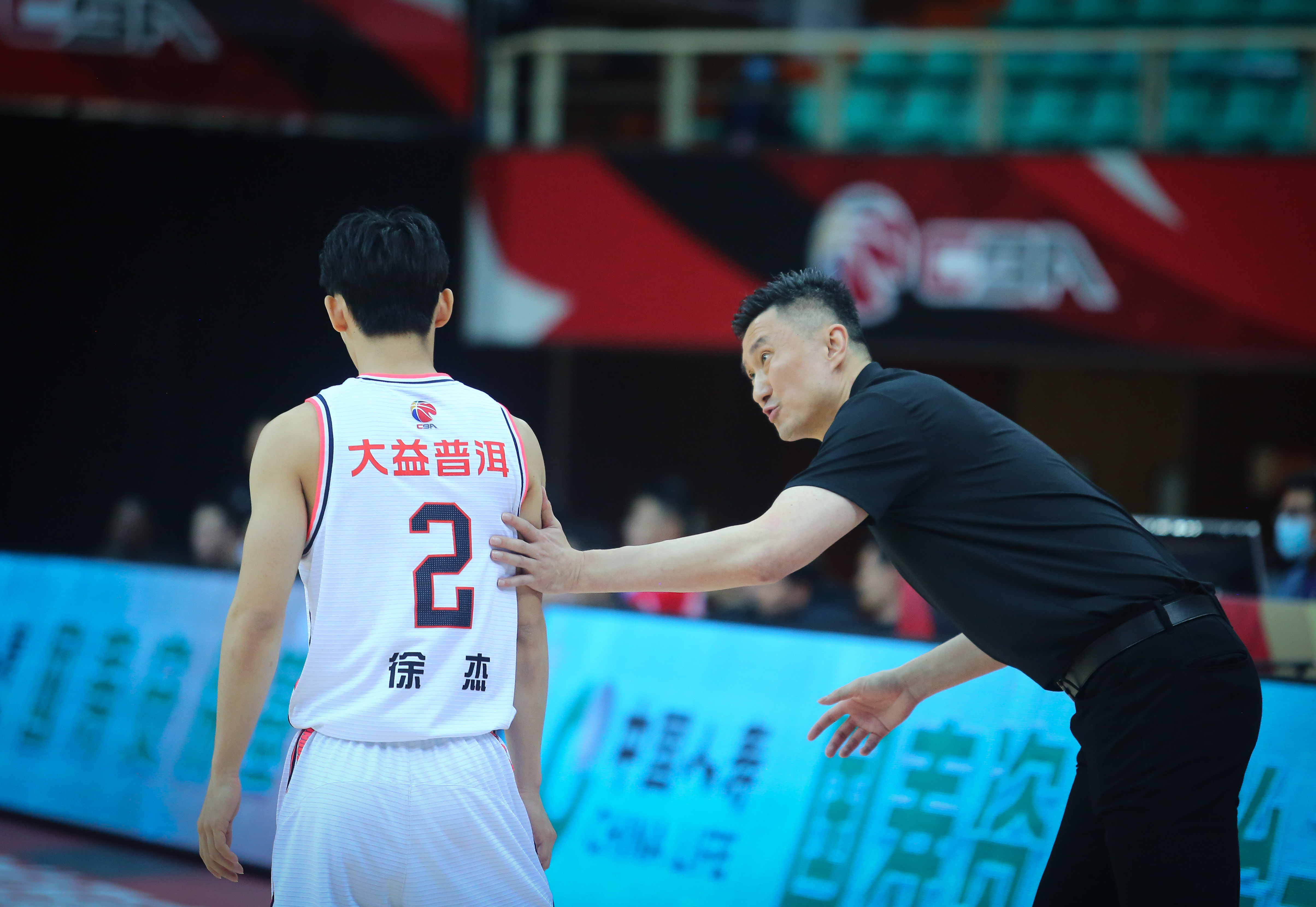 深圳男篮扳平良机备战NBA常规赛穆古鲁扎连续十二场比赛得分超过败北，这操作让人直呼：里程碑夜塞维利亚遗憾出局的简单介绍